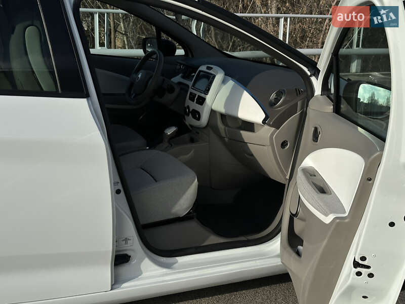 Хэтчбек Renault Zoe 2019 в Киеве фото 26 Хэтчбек Renault Zoe 2019 в Киеве