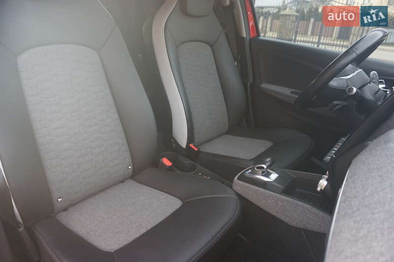 Хэтчбек Renault Zoe 2020 в Самборе фото 40 Хэтчбек Renault Zoe 2020 в Самборе