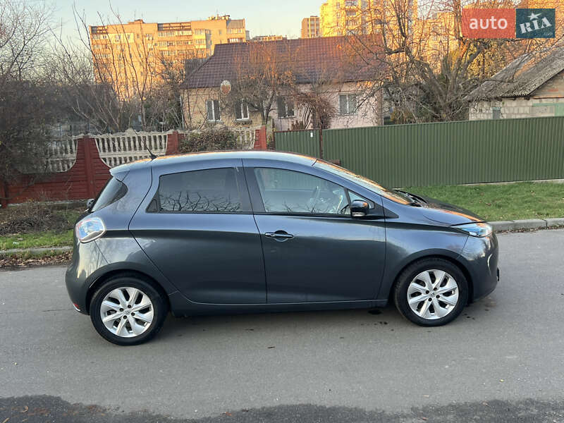 Хэтчбек Renault Zoe 2017 в Киеве