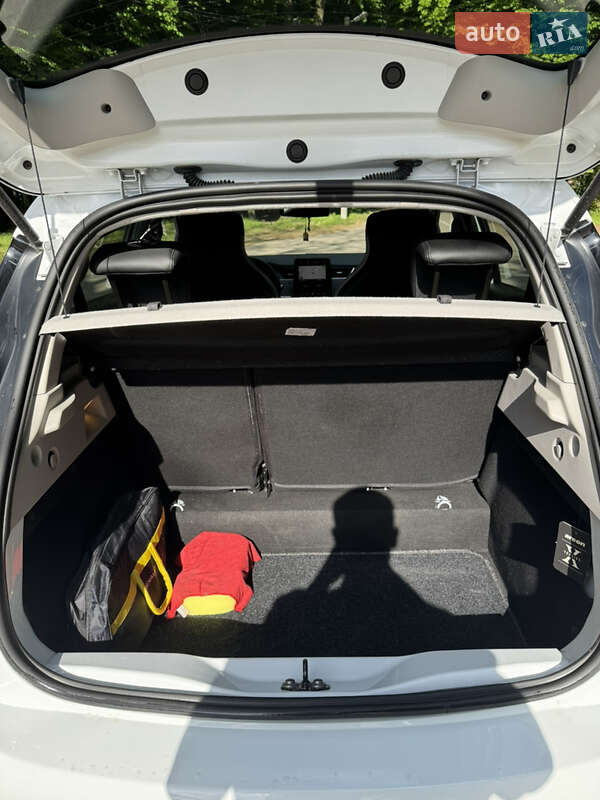 Хэтчбек Renault Zoe 2020 в Пустомытах