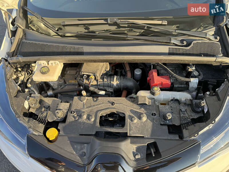 Хэтчбек Renault Zoe 2020 в Пустомытах