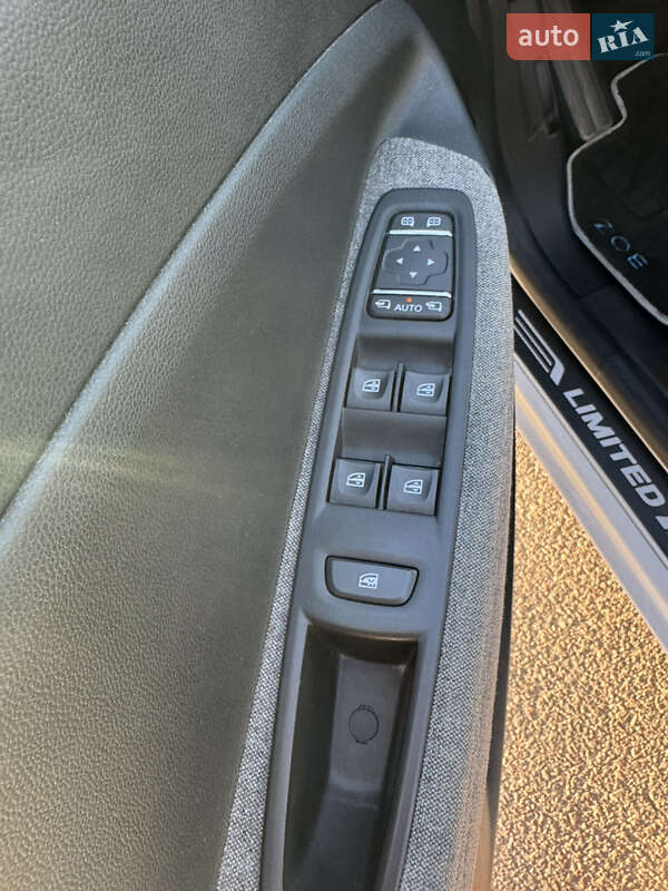 Хэтчбек Renault Zoe 2020 в Пустомытах