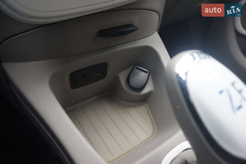 Хэтчбек Renault Zoe 2017 в Самборе фото 37 Хэтчбек Renault Zoe 2017 в Самборе