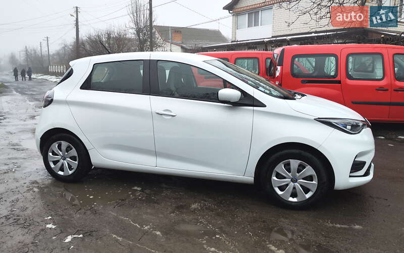 Хэтчбек Renault Zoe 2020 в Новых Санжарах фото 4 Хэтчбек Renault Zoe 2020 в Новых Санжарах