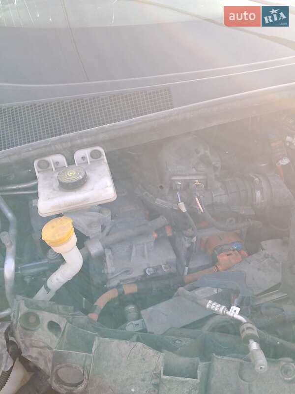 Хэтчбек Renault Zoe 2017 в Луцке фото 11 Хэтчбек Renault Zoe 2017 в Луцке