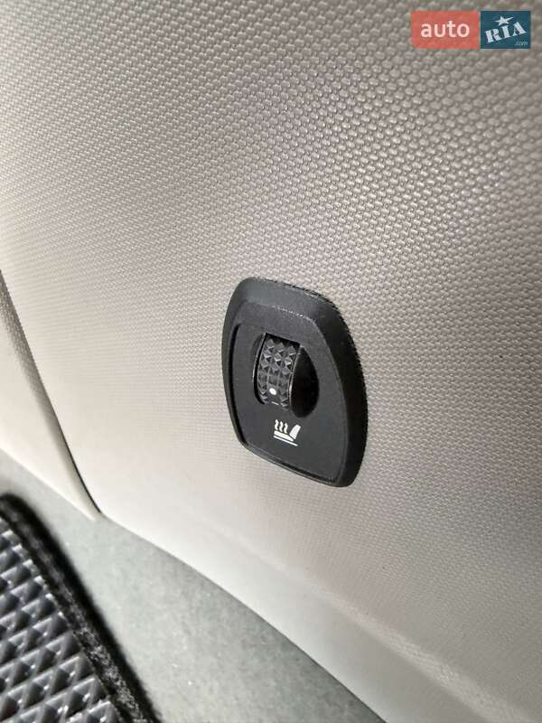 Хетчбек Renault Zoe 2015 в Львові