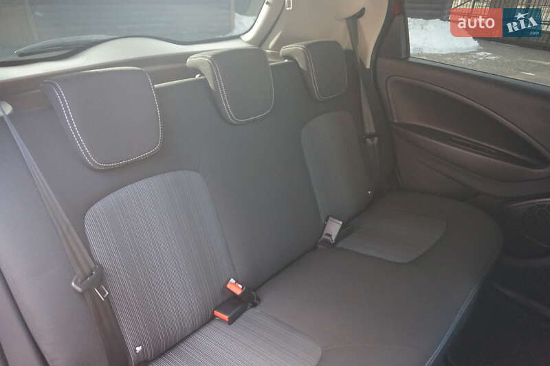 Хетчбек Renault Zoe 2018 в Самборі