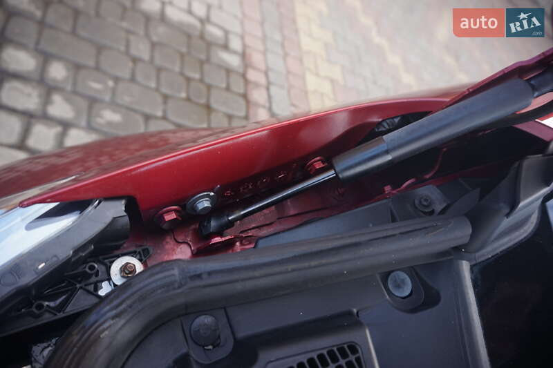 Хетчбек Renault Zoe 2018 в Самборі