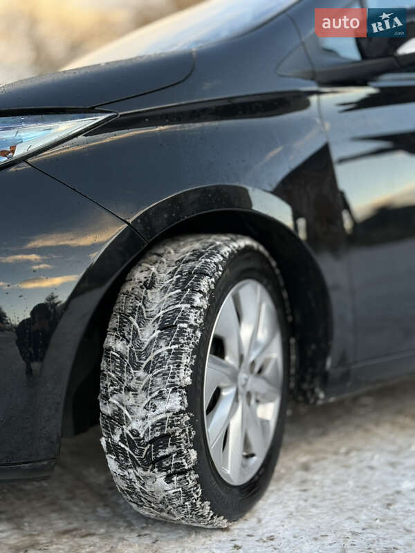 Хетчбек Renault Zoe 2014 в Дубні