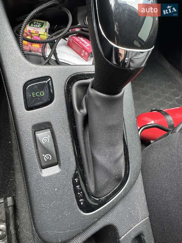 Хэтчбек Renault Zoe 2018 в Львове