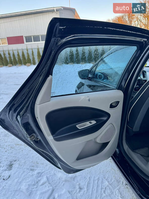 Хэтчбек Renault Zoe 2014 в Луцке