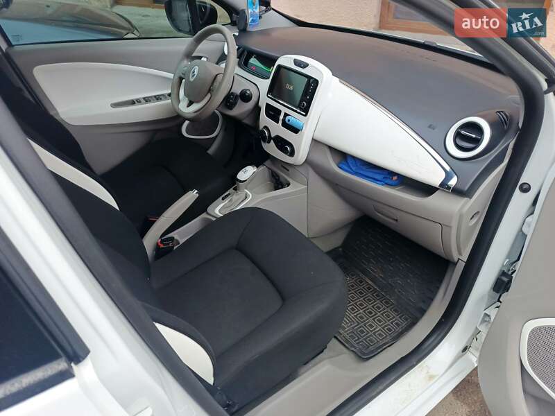 Хэтчбек Renault Zoe 2014 в Черновцах фото 5 Хэтчбек Renault Zoe 2014 в Черновцах