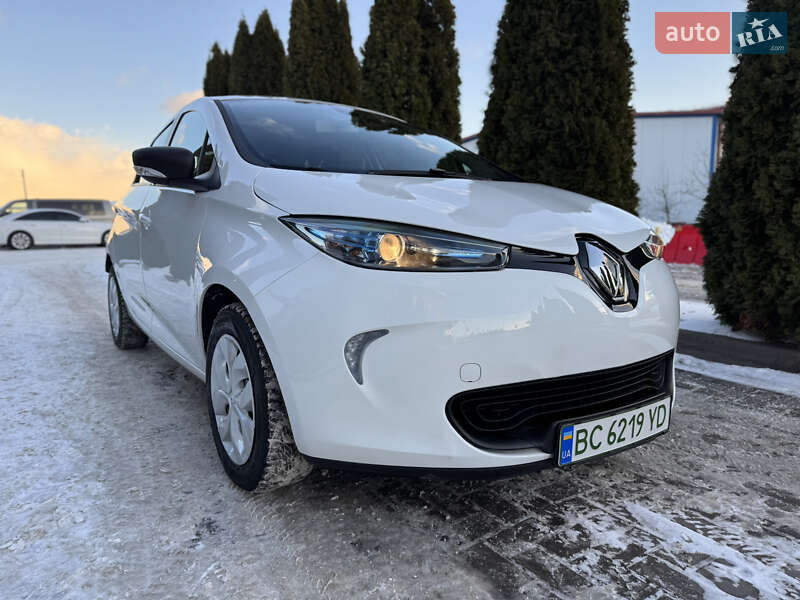 Хэтчбек Renault Zoe 2017 в Городке