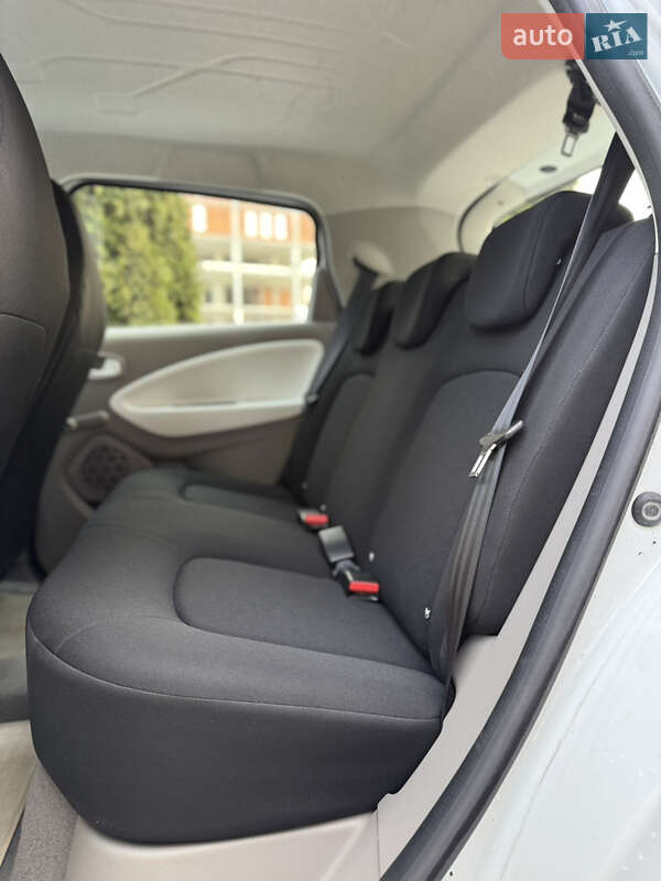 Хэтчбек Renault Zoe 2017 в Городке