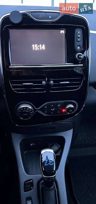 Хэтчбек Renault Zoe 2018 в Киеве