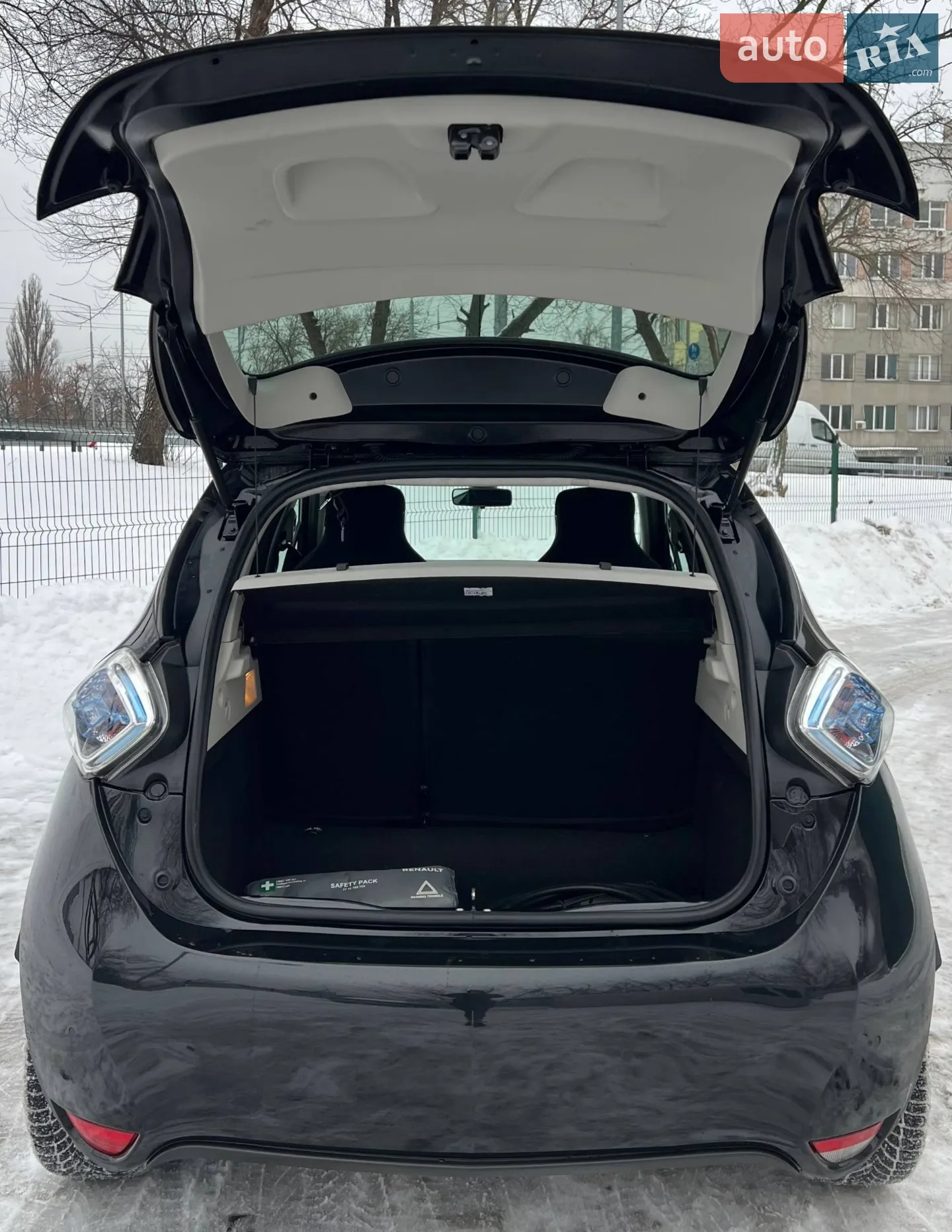 2019 Renault ZOE - мініатюра 19