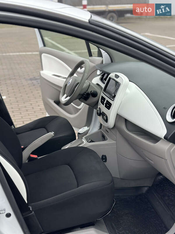 Хетчбек Renault Zoe 2018 в Дубні фото 17 Хетчбек Renault Zoe 2018 в Дубні