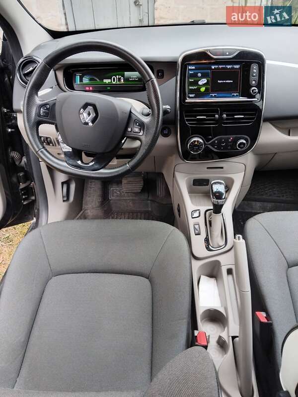 Хэтчбек Renault Zoe 2016 в Днепре