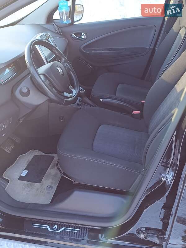 Хэтчбек Renault Zoe 2018 в Дубно