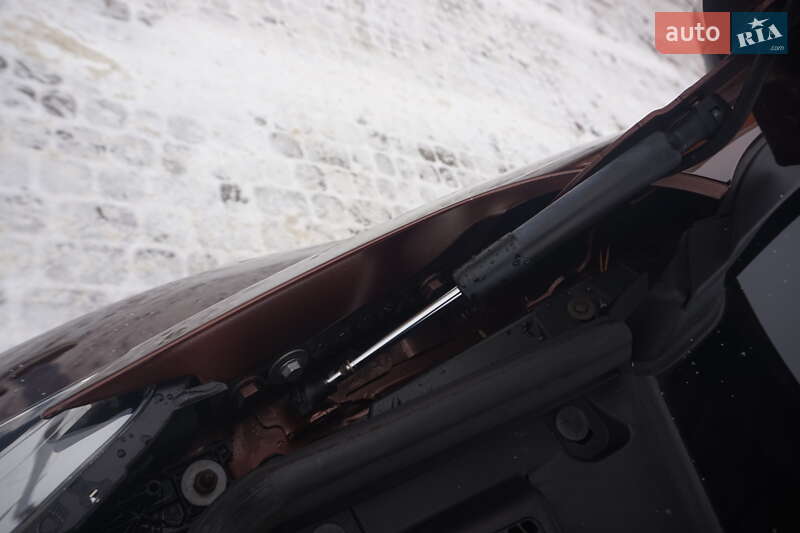 Хэтчбек Renault Zoe 2015 в Самборе