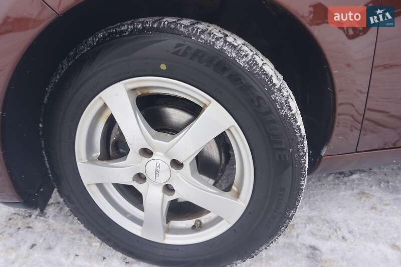 Хэтчбек Renault Zoe 2015 в Самборе