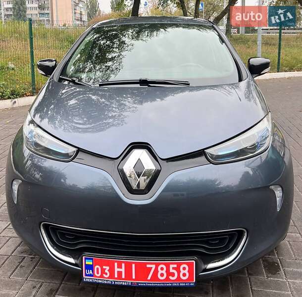Хэтчбек Renault Zoe 2017 в Киеве фото 9 Хэтчбек Renault Zoe 2017 в Киеве