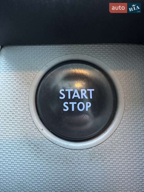 Хэтчбек Renault Zoe 2014 в Белогородке