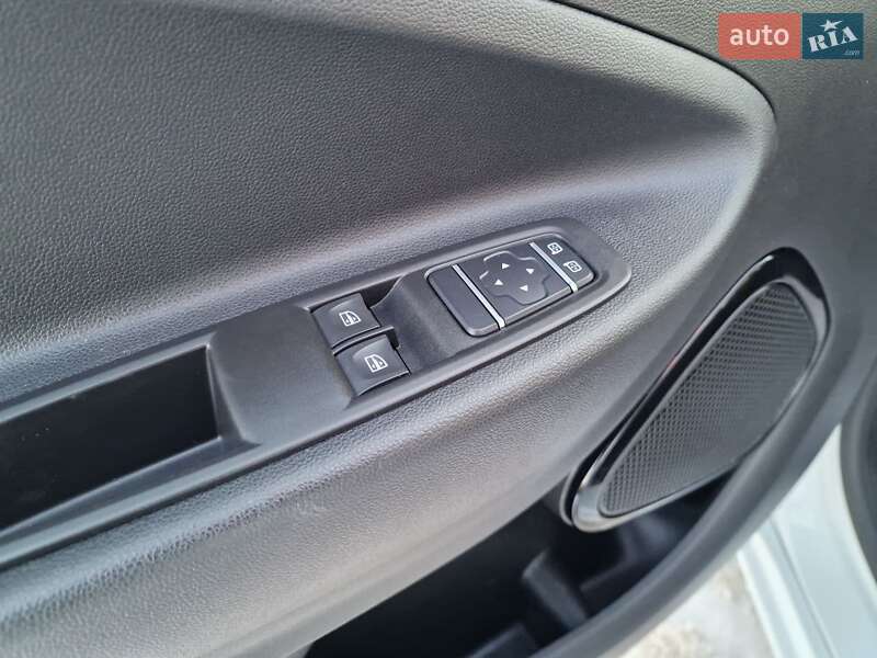 Хэтчбек Renault Zoe 2020 в Виннице фото 24 Хэтчбек Renault Zoe 2020 в Виннице