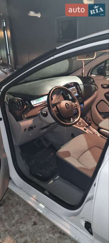 Хэтчбек Renault Zoe 2016 в Тернополе