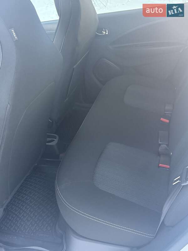 Хэтчбек Renault Zoe 2018 в Тернополе фото 27 Хэтчбек Renault Zoe 2018 в Тернополе