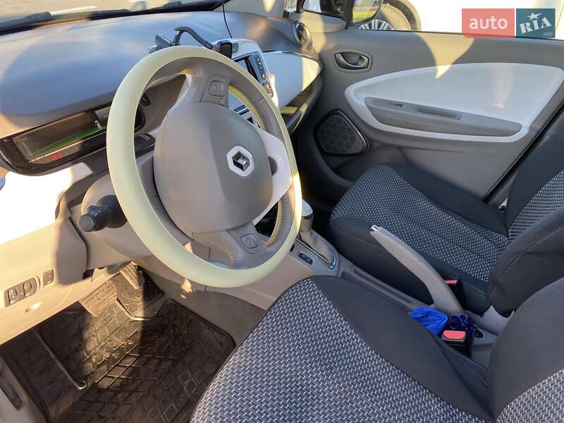 Хетчбек Renault Zoe 2016 в Білій Церкві фото 10 Хетчбек Renault Zoe 2016 в Білій Церкві