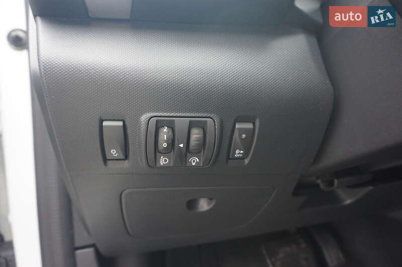 Хэтчбек Renault Zoe 2018 в Самборе