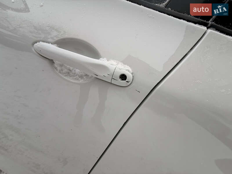 Хэтчбек Renault Zoe 2017 в Луцке