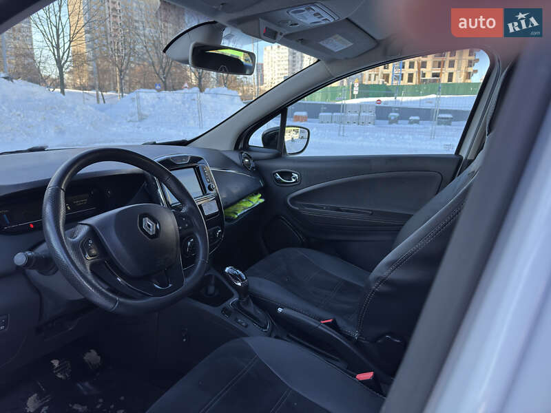 Хэтчбек Renault Zoe 2018 в Киеве