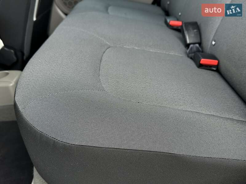 Хэтчбек Renault Zoe 2014 в Ровно фото 84 Хэтчбек Renault Zoe 2014 в Ровно