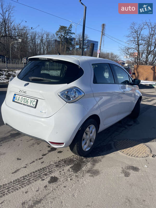 Хэтчбек Renault Zoe 2016 в Киеве