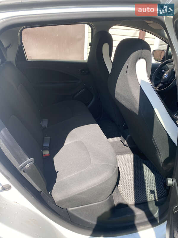 Хетчбек Renault Zoe 2021 в Здолбуніві фото 15 Хетчбек Renault Zoe 2021 в Здолбуніві