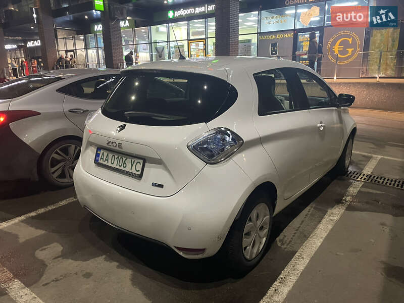 Хэтчбек Renault Zoe 2016 в Киеве