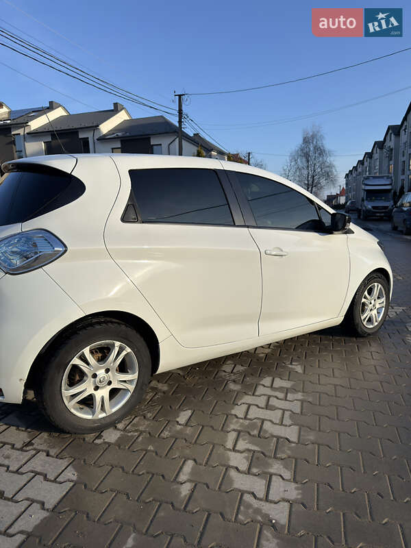 Хэтчбек Renault Zoe 2016 в Черновцах