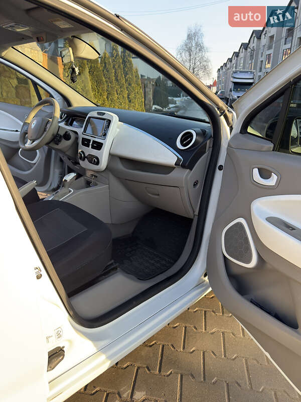 Хэтчбек Renault Zoe 2016 в Черновцах