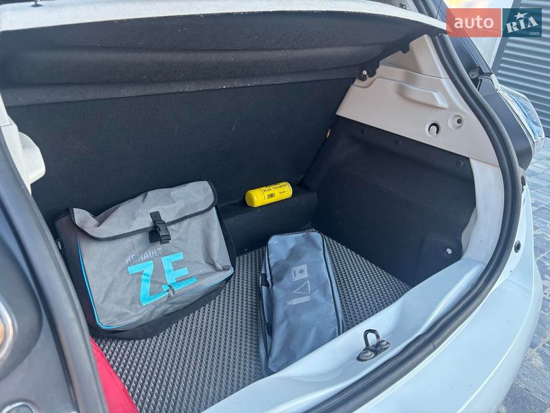 Хэтчбек Renault Zoe 2016 в Хмельницком