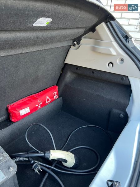 Хэтчбек Renault Zoe 2016 в Рожище