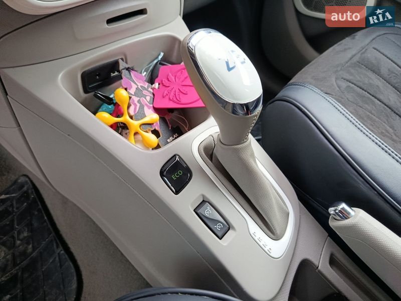 Хэтчбек Renault Zoe 2013 в Львове