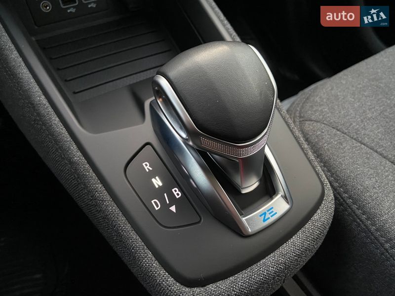 Хэтчбек Renault Zoe 2021 в Звягеле