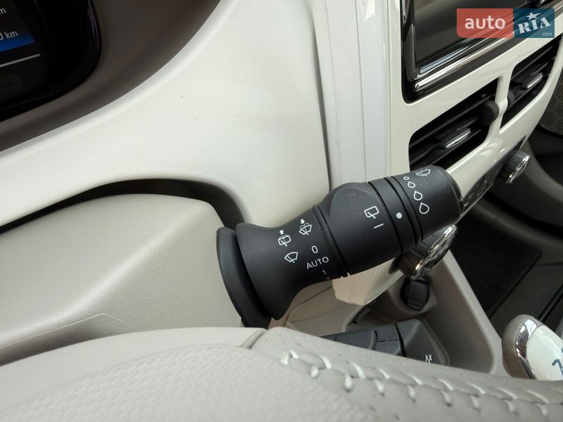 Хэтчбек Renault Zoe 2018 в Львове