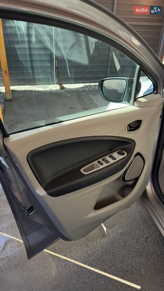 Хэтчбек Renault Zoe 2014 в Полтаве