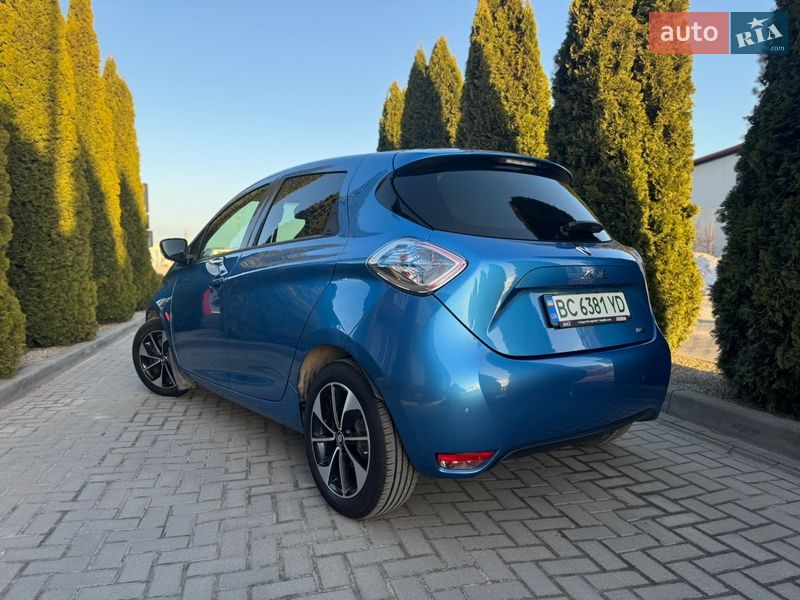 Хэтчбек Renault Zoe 2017 в Городке
