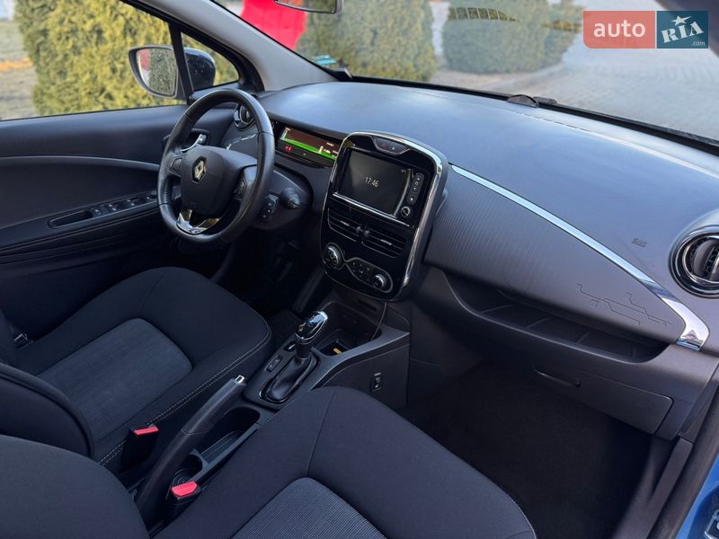 Хэтчбек Renault Zoe 2017 в Городке