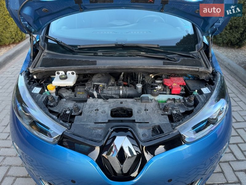 Хэтчбек Renault Zoe 2017 в Городке