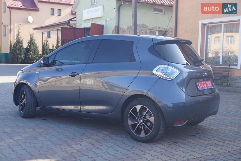 Хэтчбек Renault Zoe 2018 в Самборе